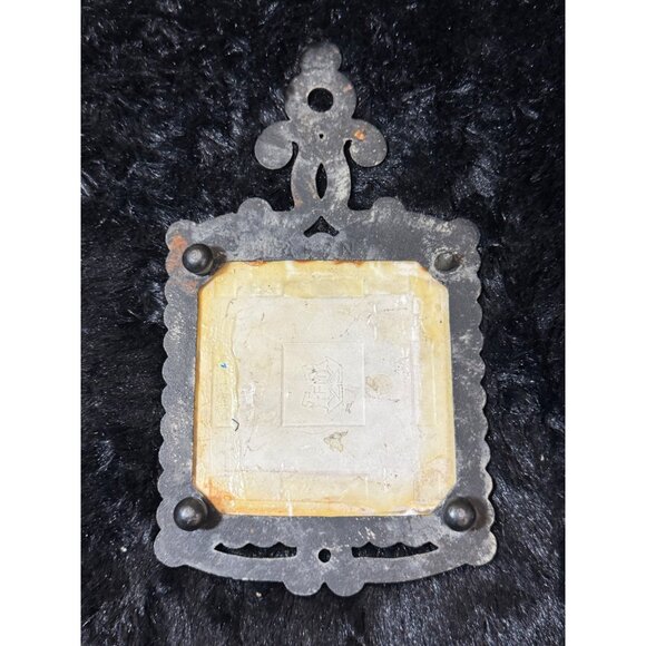 Vintage Cast Iron Trivet With Thank You For The World So Sweet Prayer & Teapot - Picture 4 of 7